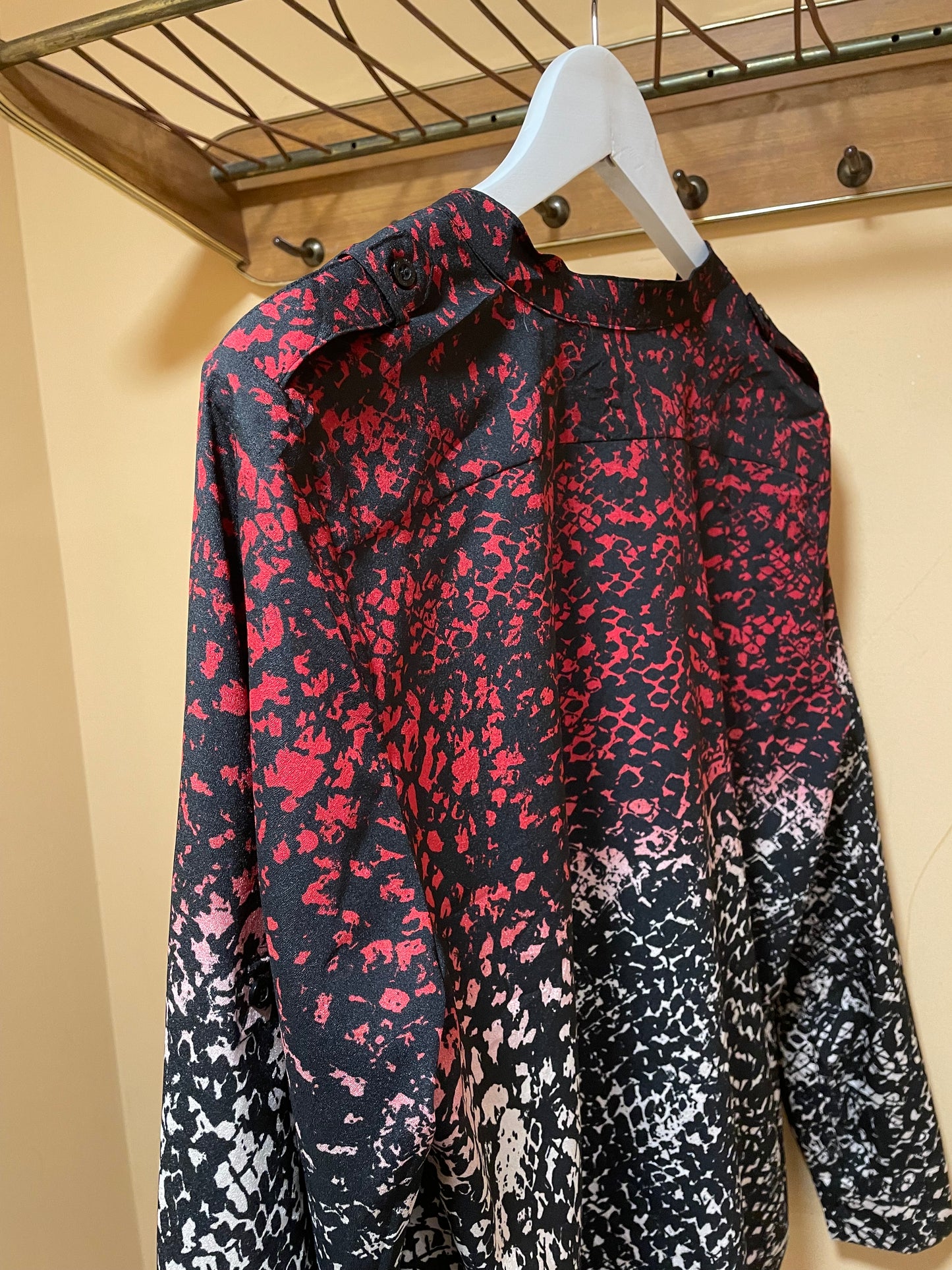 Εμπριμέ Γυναικείο Πουκάμισο CALVIN KLEIN σε Μαύρο / Μπορντό χρώμα (M/L)