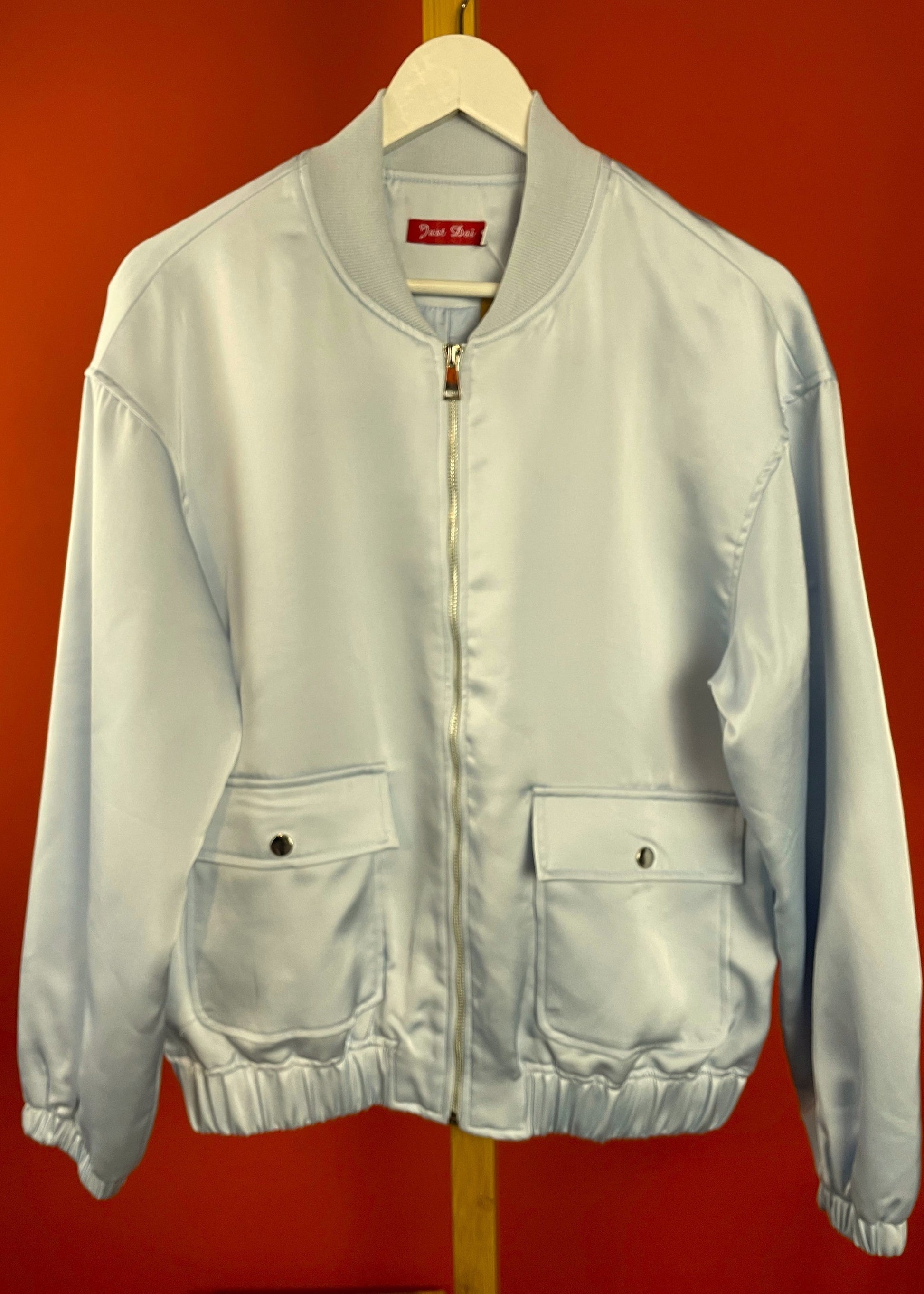 Oversized Bomber JUST DAI σε Σατινέ, Γαλάζιο χρώμα (Oversized S/M, καλύπτει μέχρι και L)