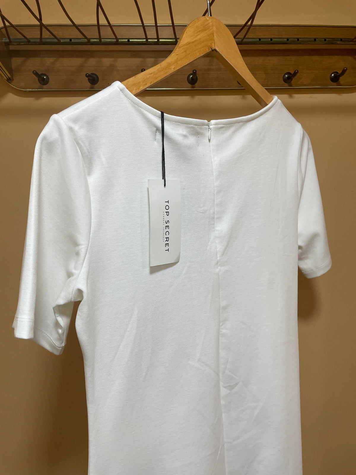 Stock Γυναικείο Φόρεμα TOP SECRET σε Λευκό χρώμα (Medium)