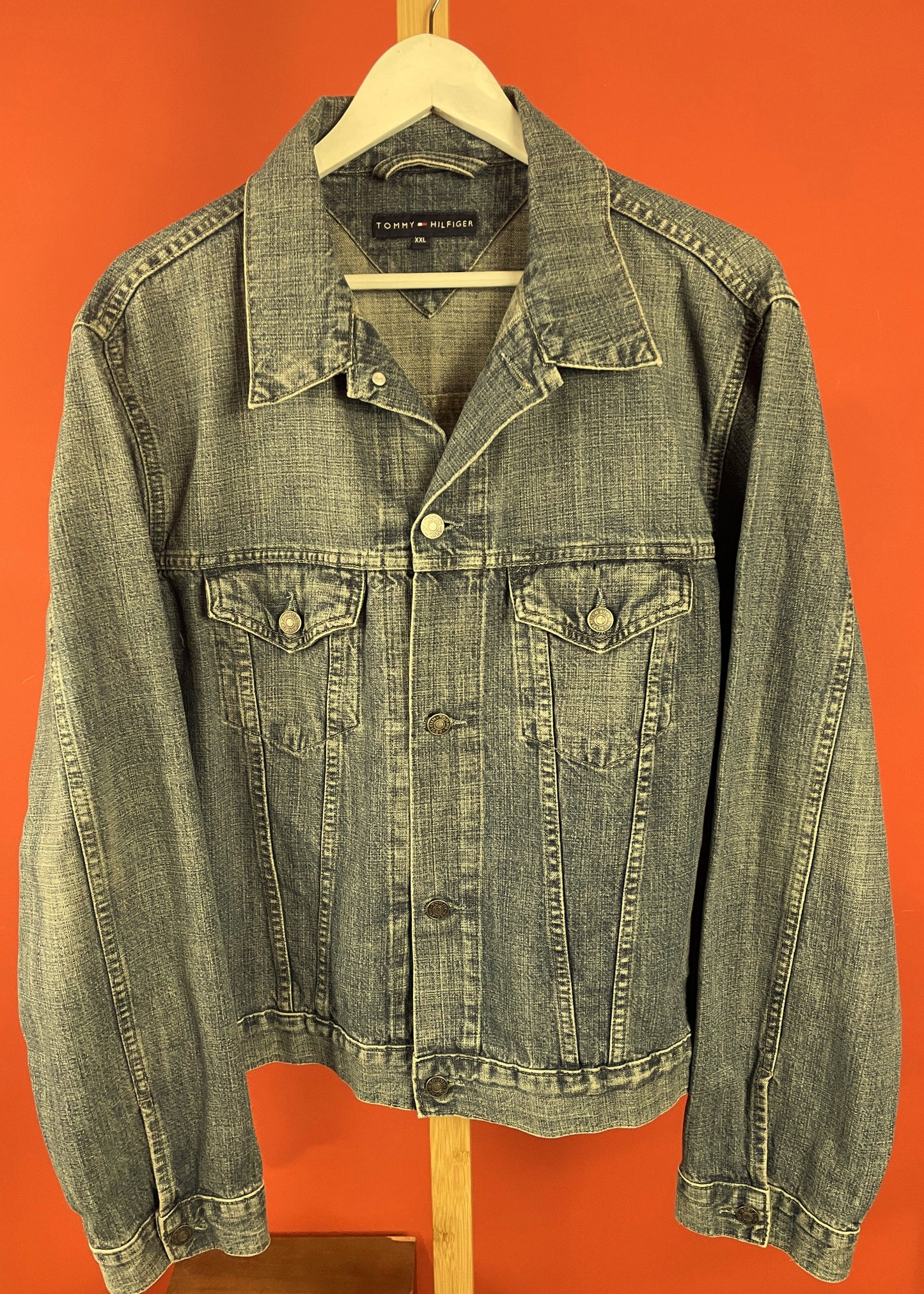 Ανδρικό Τζιν Τζάκετ TOMMY HILFIGER σε Ξεθωριασμένο Denim (Large)