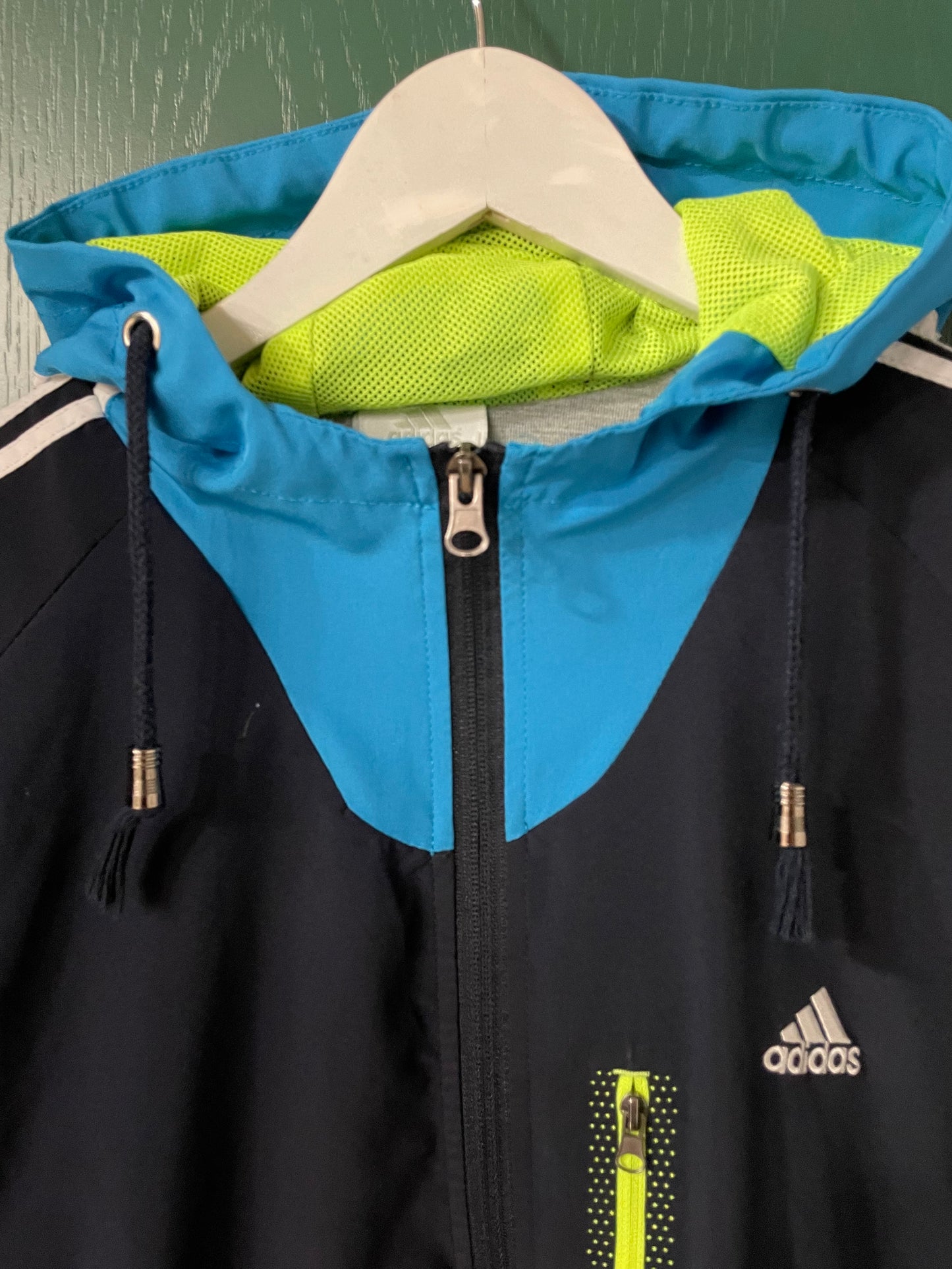 Ανδρική Σπορ Ζακέτα με κουκούλα ADIDAS σε Σκούρο Μπλε - Μαύρο χρώμα (Large)