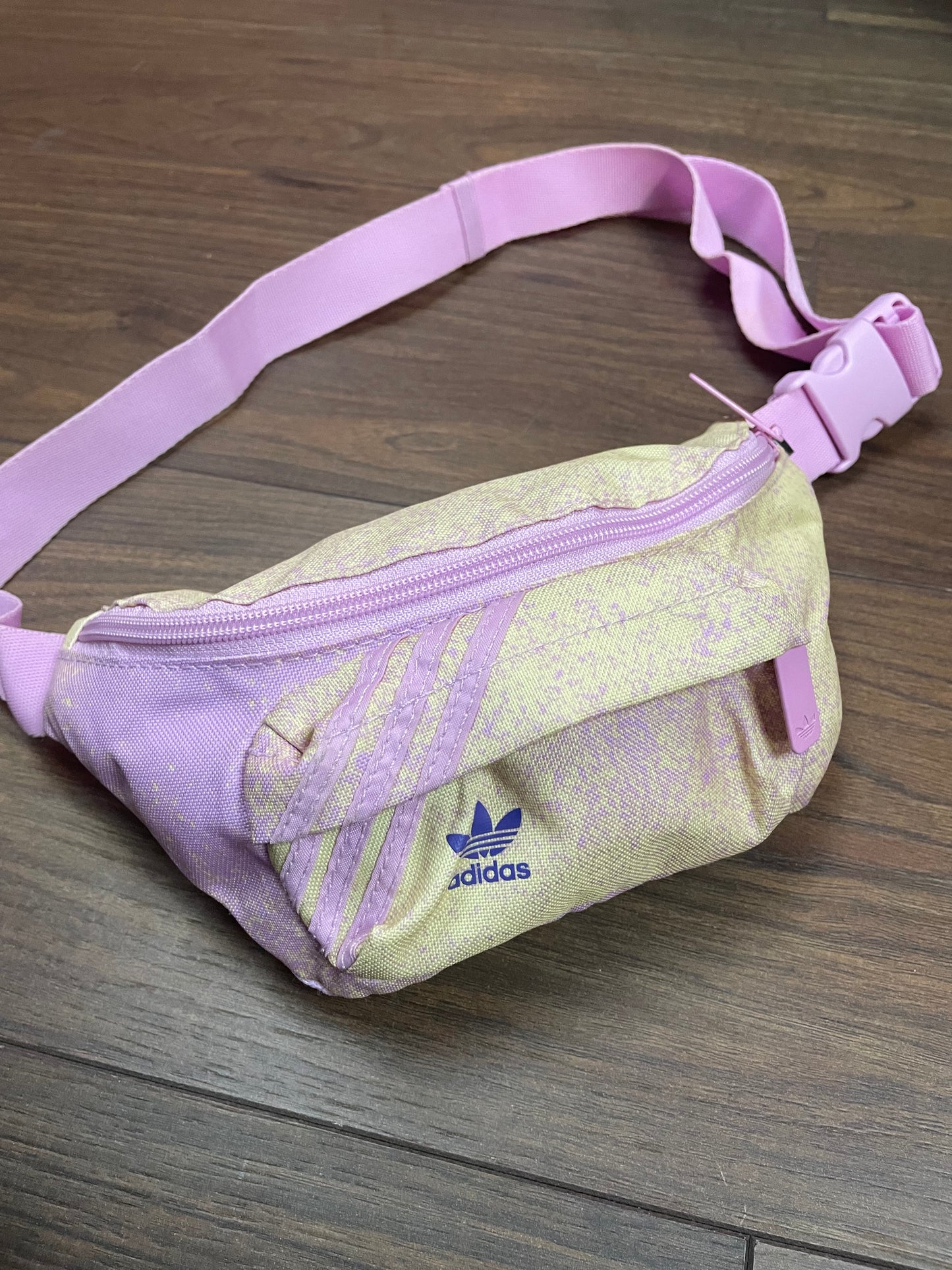 Σπορ Τσαντάκι Μέσης ADIDAS σε Ροζ/ Παλ Κίτρινο χρώμα