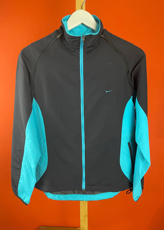 Γυναικεία Αθλητική Ζακέτα με αποσπώμενα μανίκια NIKE σε Μαύρο - Γαλάζιο χρώμα (Medium)