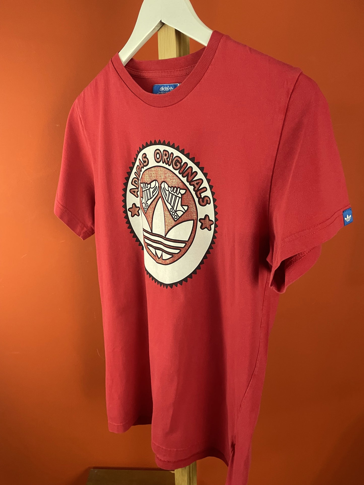 Γυναικείο T-Shirt ADIDAS σε Κόκκινο χρώμα (Medium)