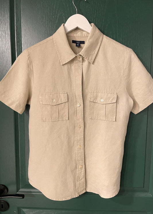 Λινό, Κοντομάνικο Γυναικείο Πουκάμισο GAP στο Χρώμα της Άμμου (Medium)