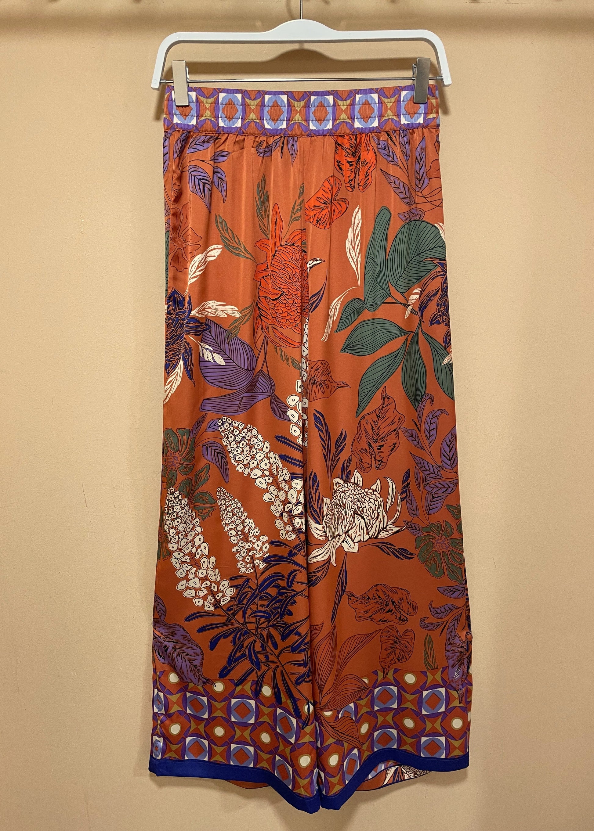 Γυναικεία Παντελόνα σε Ροδακινί χρώμα