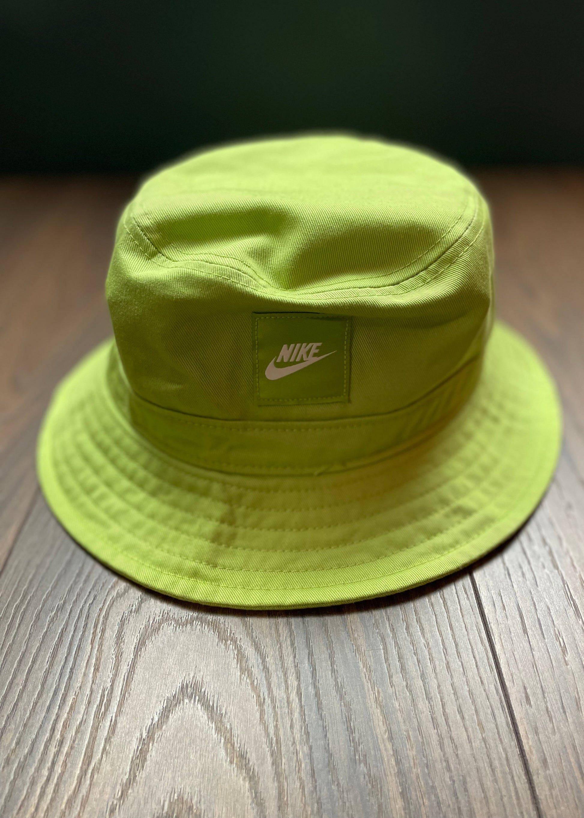 Καπέλο Bucket NIKE σε Λαχανί χρώμα (M/L)