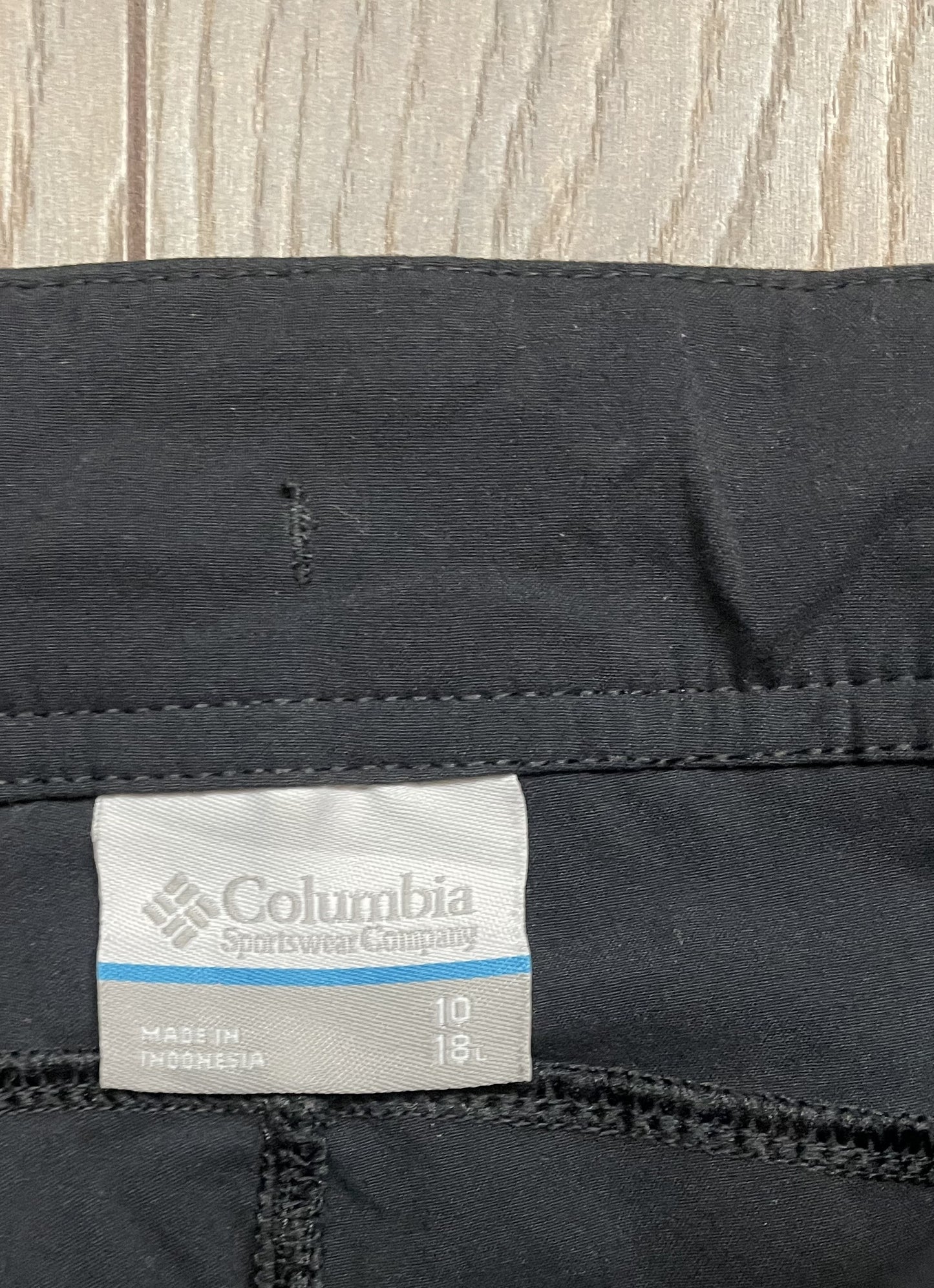 Γυναικεία, Σπορ, μακριά Βερμούδα COLUMBIA σε Μαύρο Χρώμα (M/L)