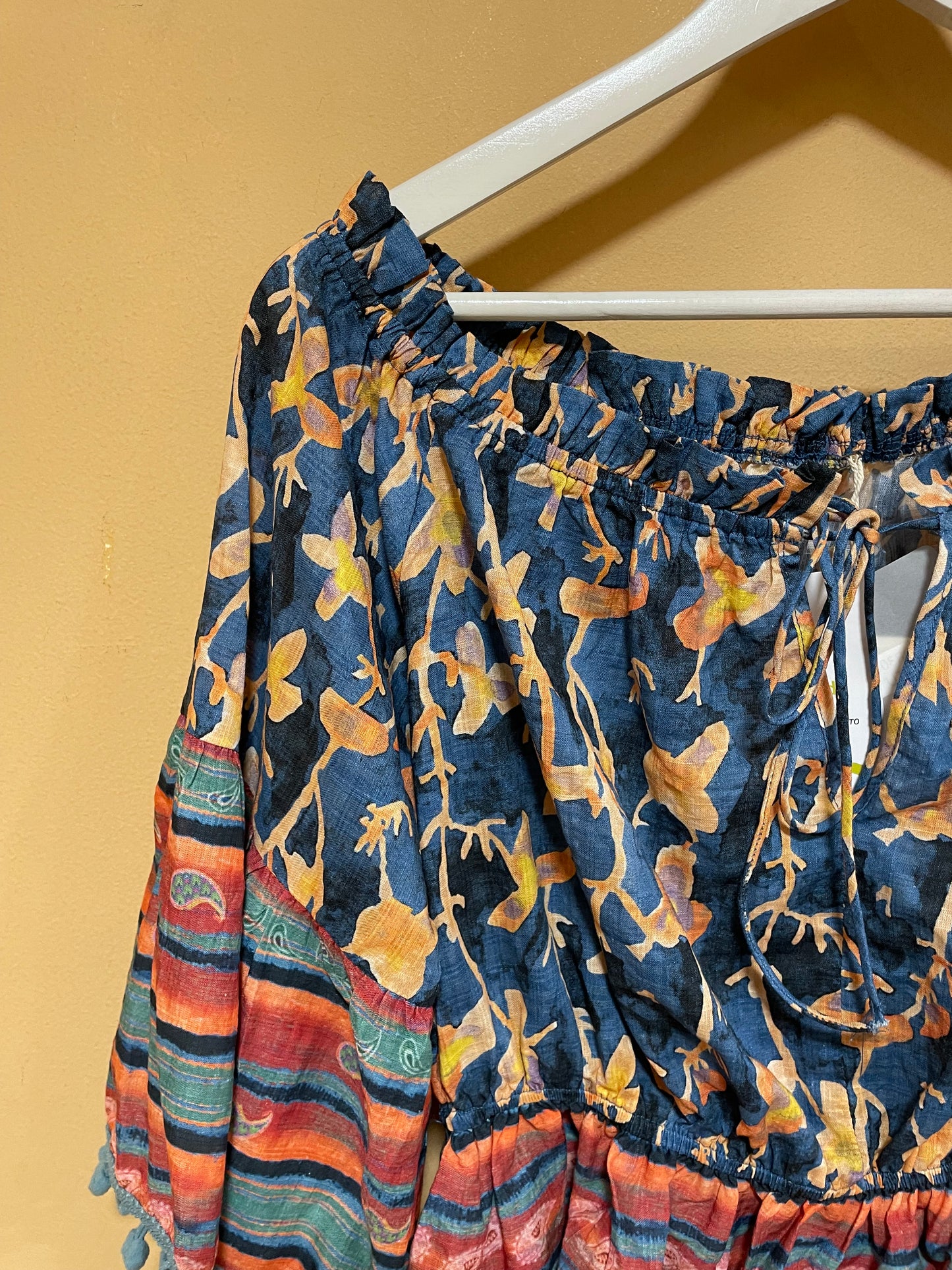 Stock, Ιταλική, Γυναικεία Μπλούζα / Τοπ DE ROYAL με Σούρες σε Παστέλ χρώματα (Medium)