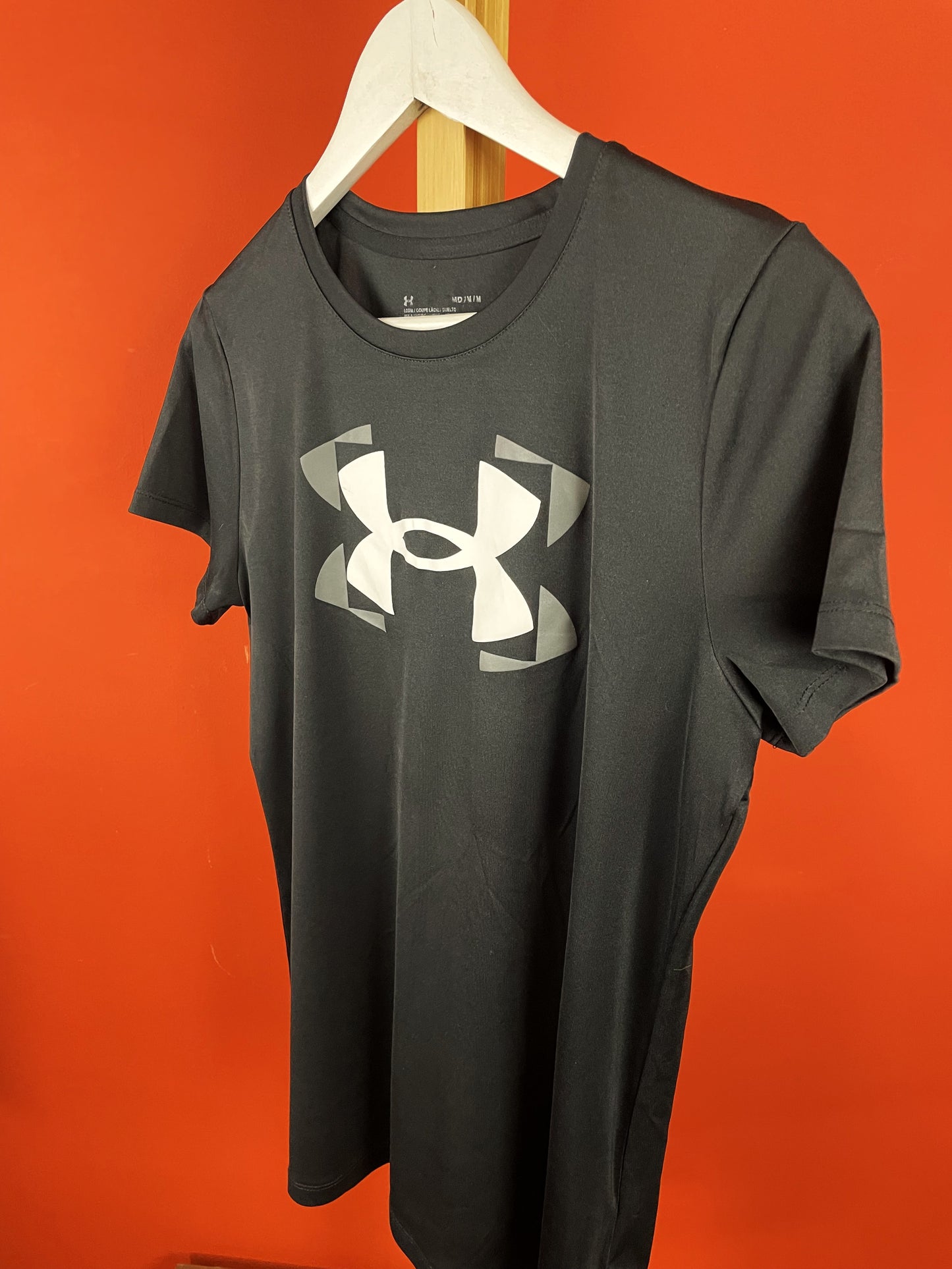Κοντομάνικη, Γυναικεία Μπλούζα - T-Shirt UNDER ARMOUR Loose σε Μαύρο χρώμα (Μedium)