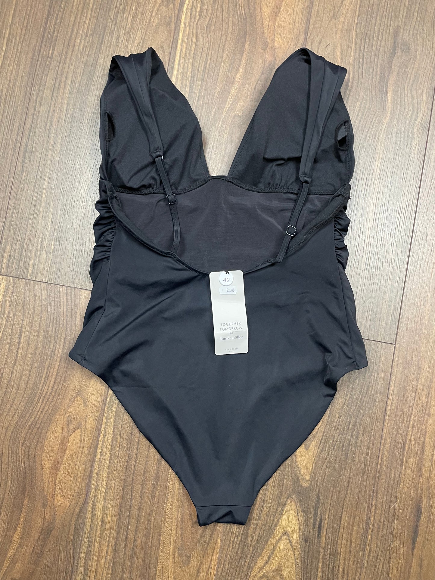 Stock, Ολόσωμο Γυναικείο Μαγιό HUNKEMOLLER σε Μαύρο χρώμα (L/XL)