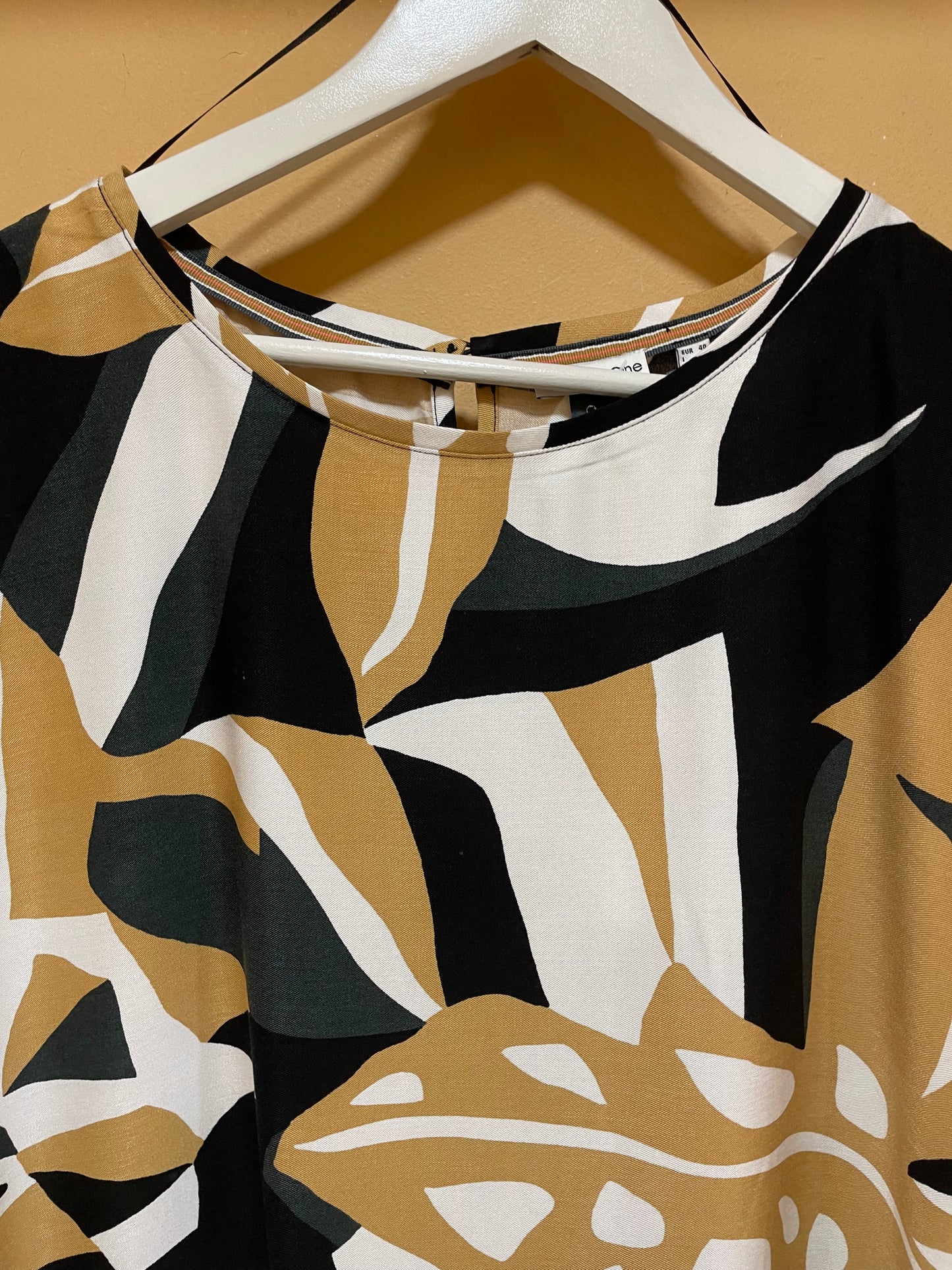 Stock, Εμπριμέ Γυναικεία Μπλούζα STREET ONE σε Ασπρόμαυρο / Καφέ Χρώμα (M/L)