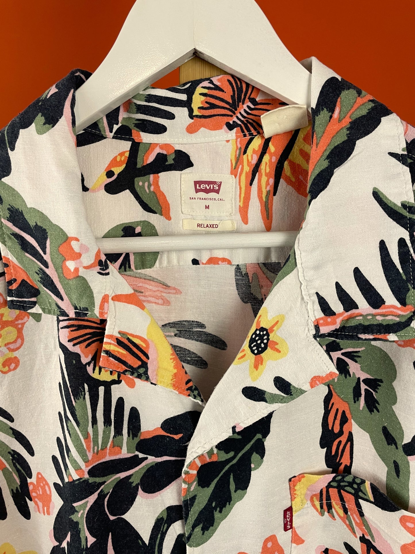 Hawaiian Style Κοντομάνικο Πουκάμισο LEVI'S σε Λευκό χρώμα (ΑΝΔΡΑΣ: Άνετο M - ΓΥΝΑΙΚΑ: Ανετο L)