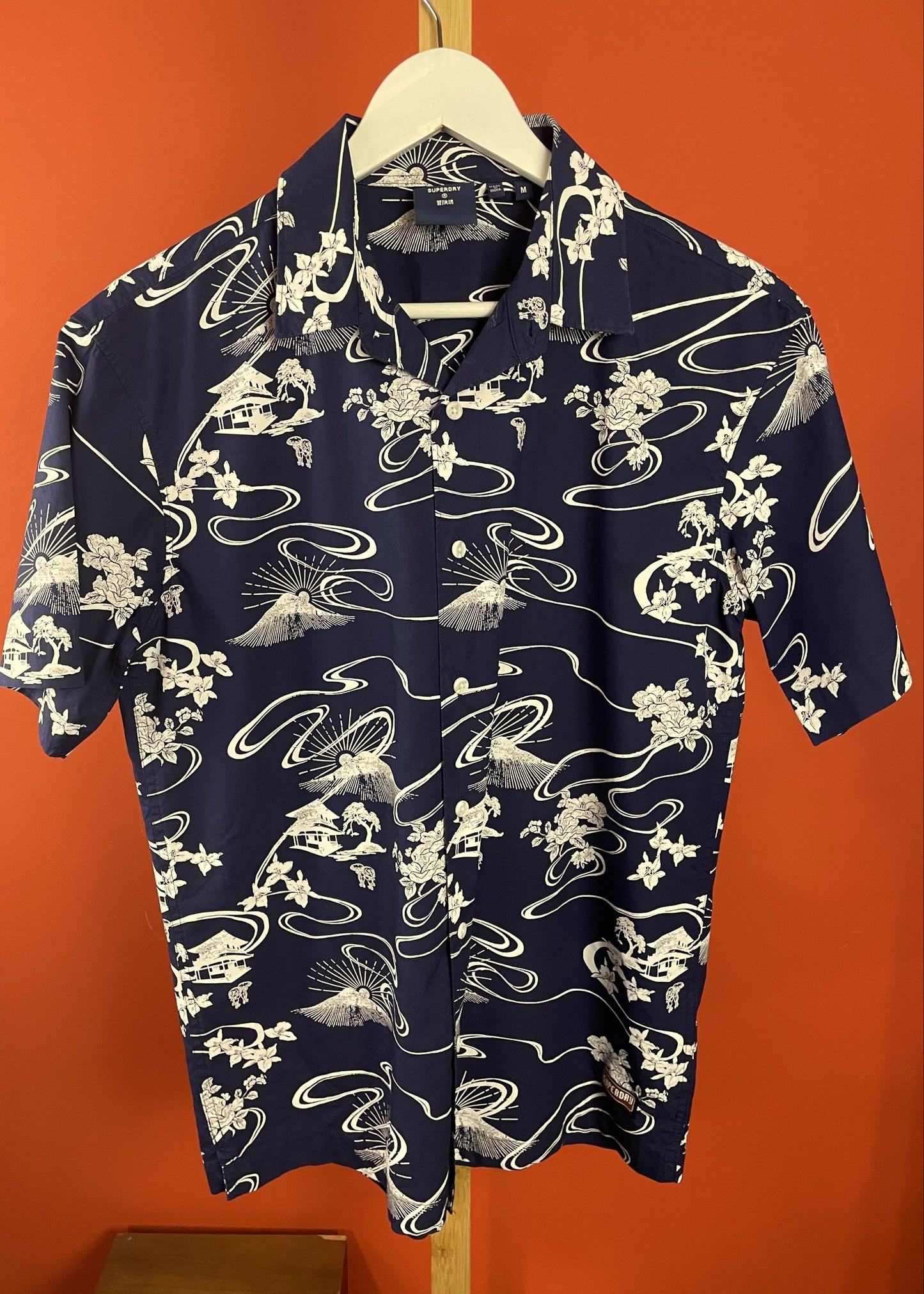 Hawaiian Style Πουκάμισο SUPERDRY σε Σκούρο Μπλε χρώμα (ΑΝΔΡΙΚΟ: S - ΓΥΝΑΙΚΕΙΟ: M)