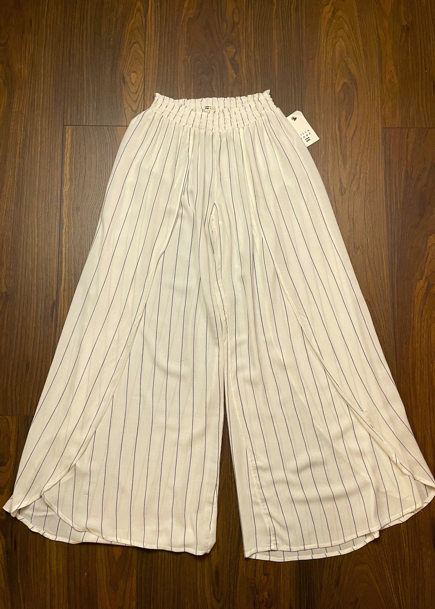 Stock, Εμπριμέ Παντελόνα από Βισκόζη BILLABONG  με ιδιαίτερο Σχέδιο σε Λευκό χρώμα (Medium)