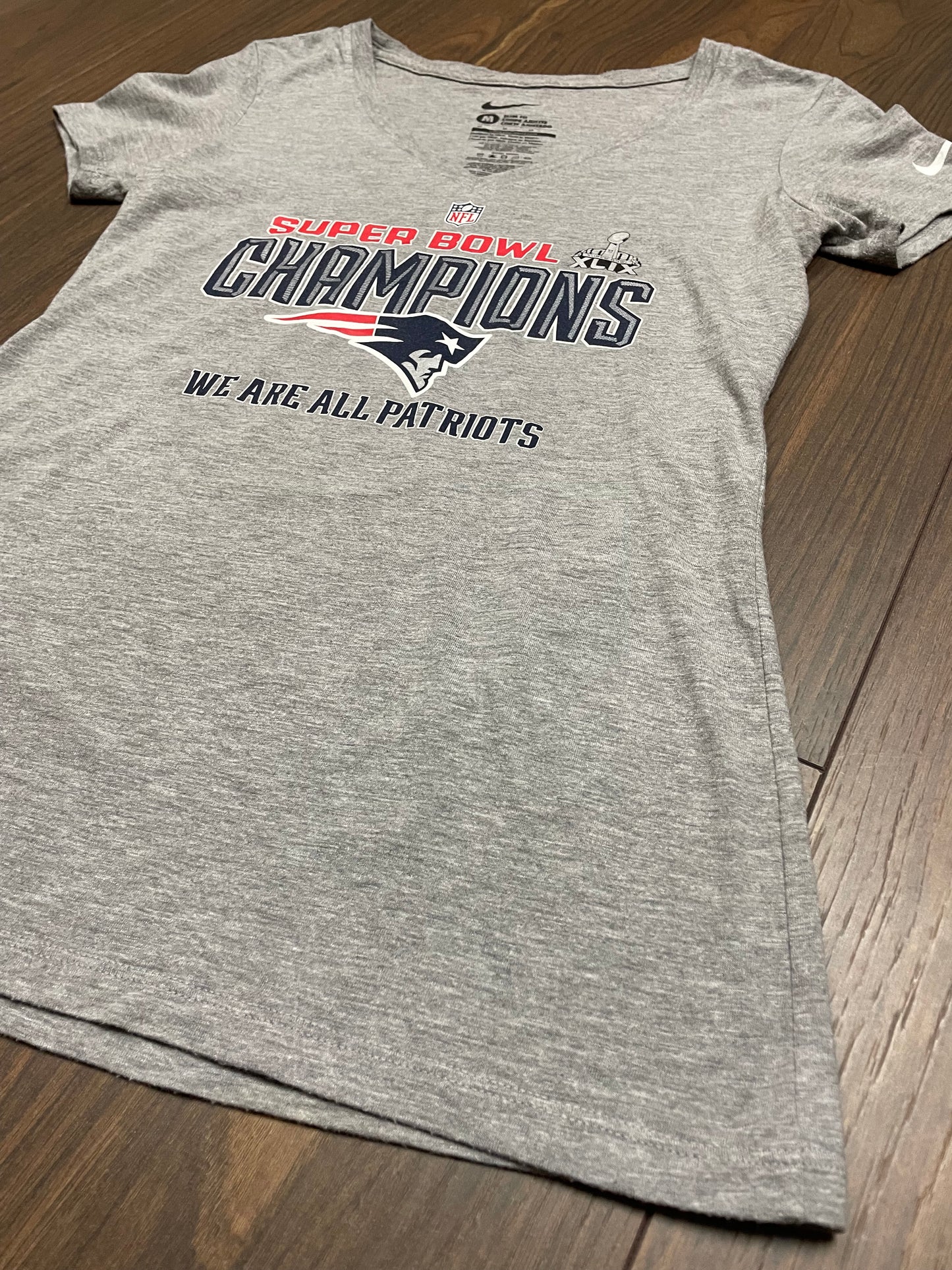 Αθλητική Γυναικεία Μπλούζα - T-Shirt NFL SUPER BOWL Champions By NIKE σε Γκρι Χρώμα (Medium)