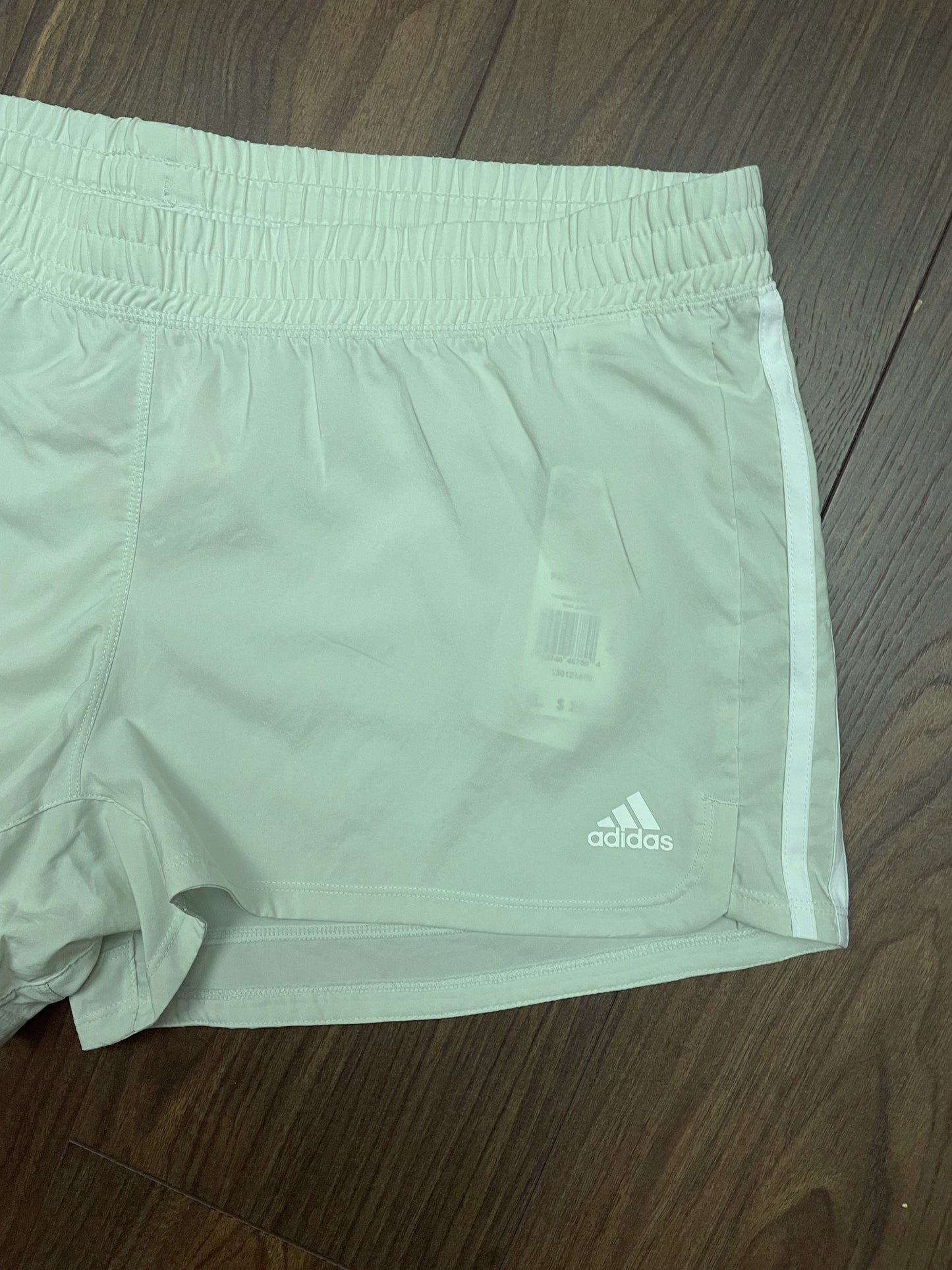 Stock, Γυναικείο, Αθλητικό Σορτς ADIDAS στο Χρώμα της Μέντας (XL)