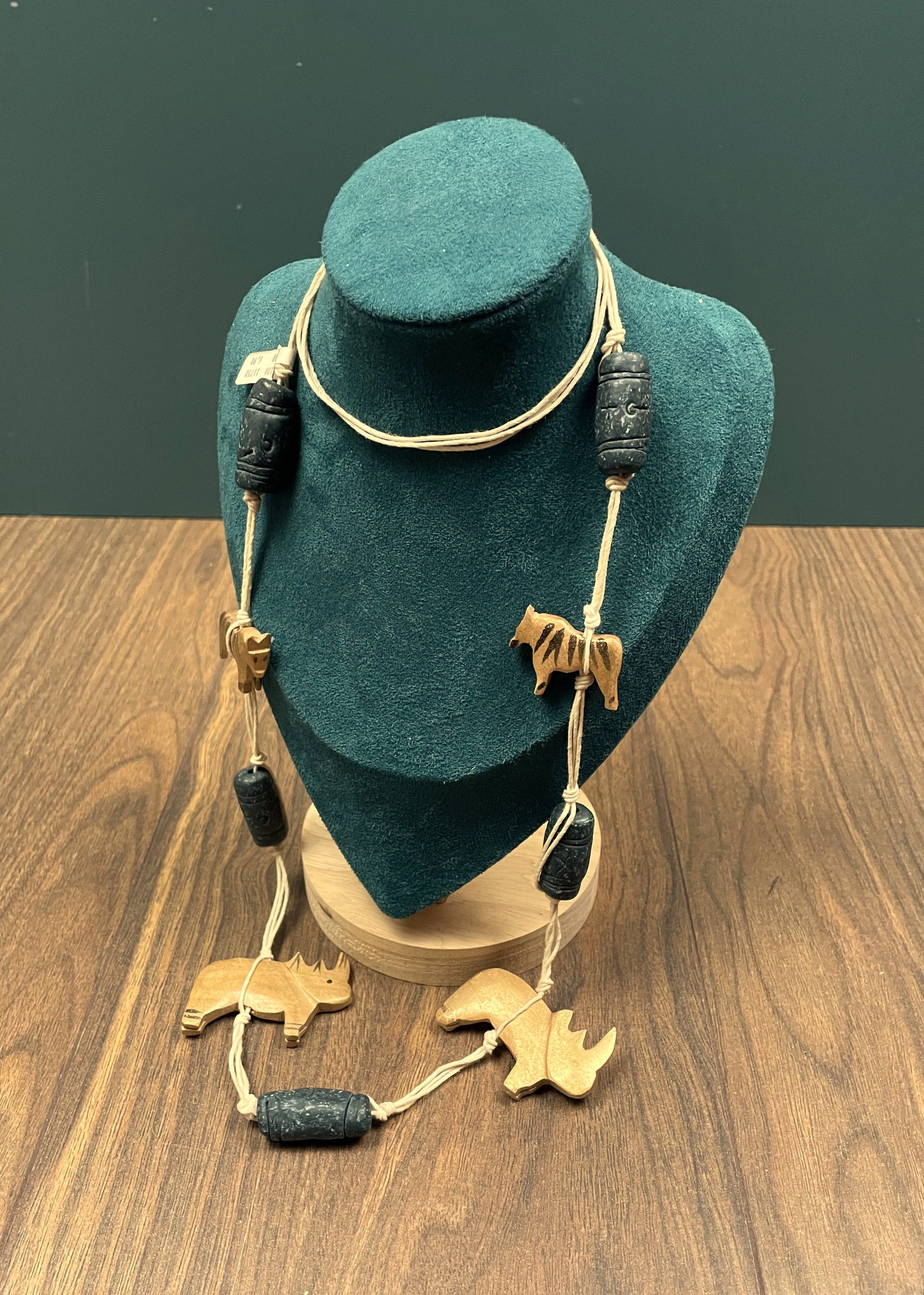 Stock Κολιέ από Σχοινάκι και Ξύλινα Διακοσμητικά