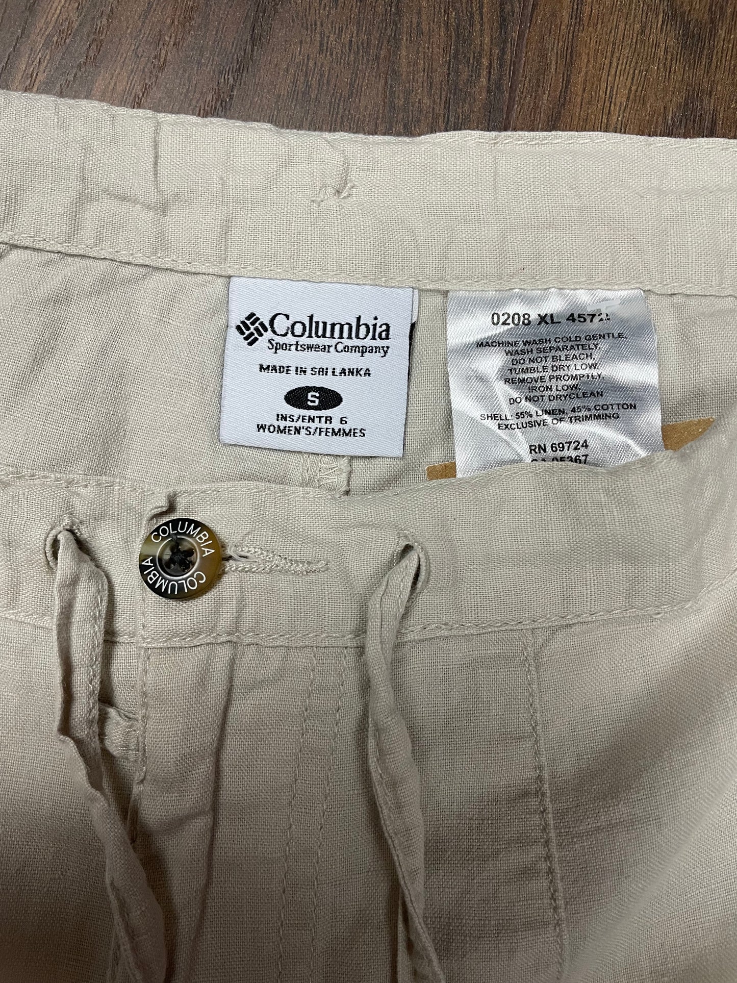 Γυναικείο Σορτς COLUMBIA στο Χρώμα της Άμμου (Small)