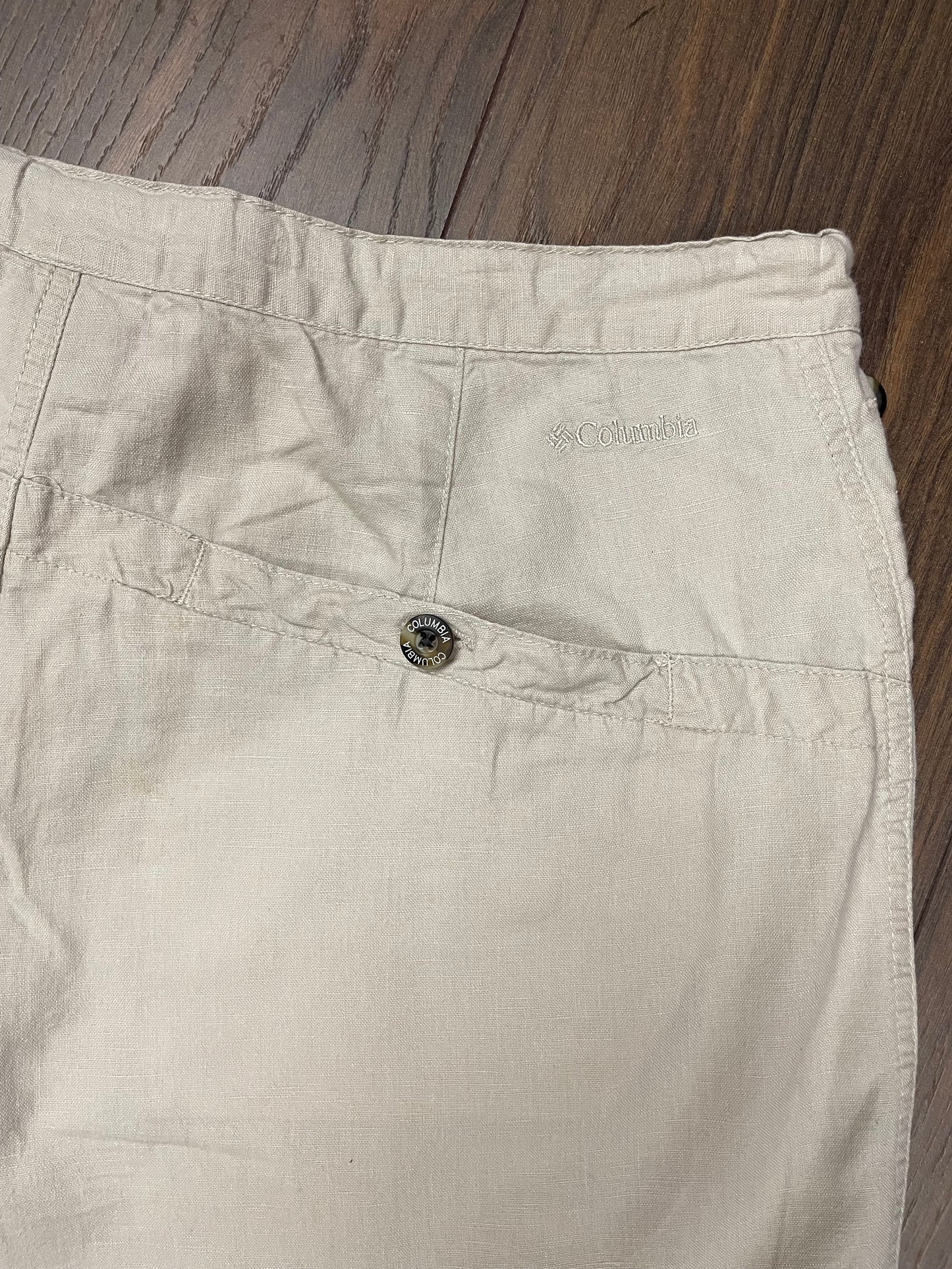 Γυναικείο Σορτς COLUMBIA στο Χρώμα της Άμμου (Small)