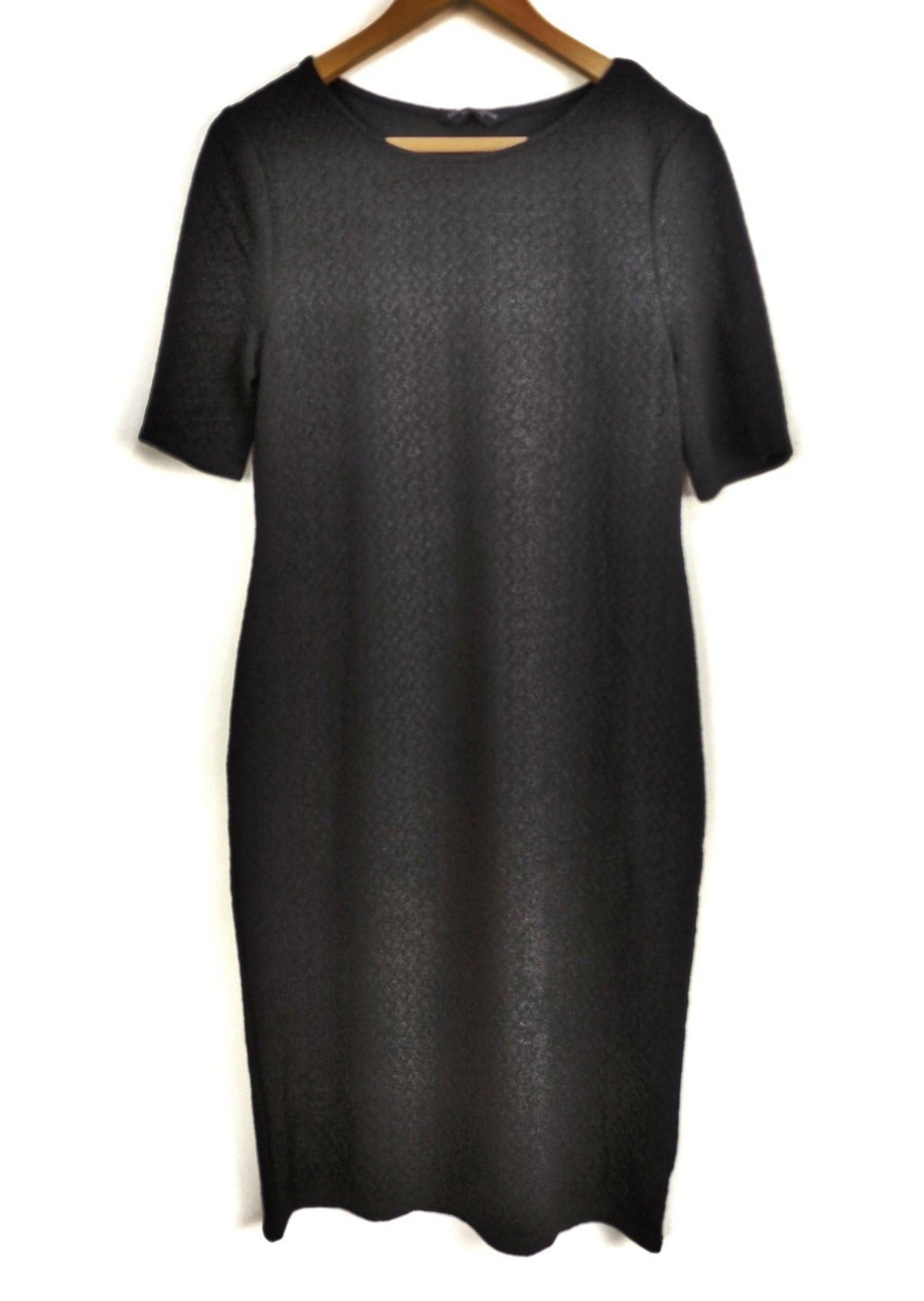 Φόρεμα DOROTHY PERKINS σε Μαύρο Χρώμα και ανάγλυφο σχέδιο (Large)